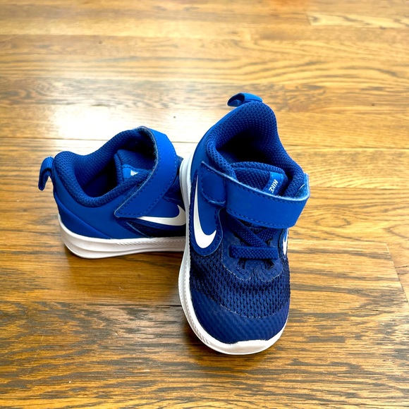 Nike toddlers sneakers - Picture 1 of 6